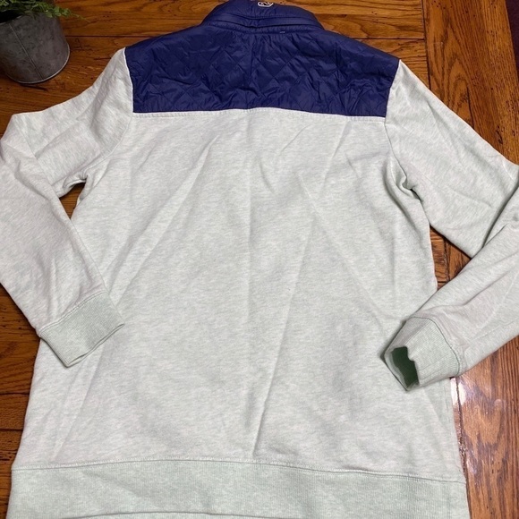 Cwomens VINEYARD VINES PERFORMANCE Snap Shi… - Picture 7 of 10